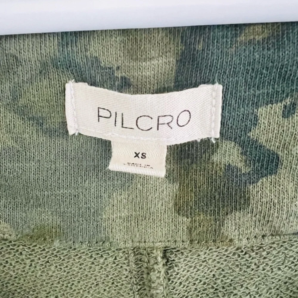 Pilcro Green Camo Print V Cut Pullover Cotton Sweater XS